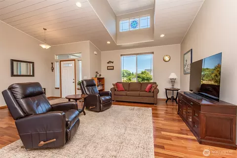 Living - 231 Kasiana Way, Sequim, WA 98382 photo 2 of 3