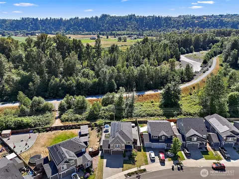 View/Area - 805 Louise Wise Ave NW, Orting, WA 98360 photo 2 of 3