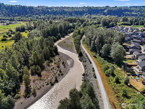 View/Area - 805 Louise Wise Ave NW, Orting, WA 98360 photo 3 of 3