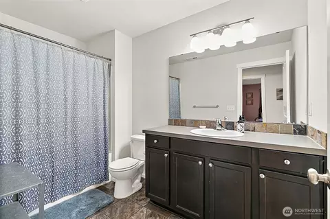 Bath - 805 Louise Wise Ave NW, Orting, WA 98360 photo 5 of 5