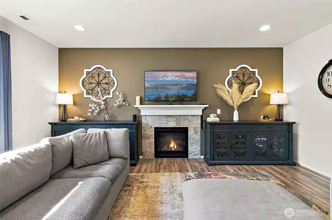Living - 805 Louise Wise Ave NW, Orting, WA 98360 photo 4 of 4