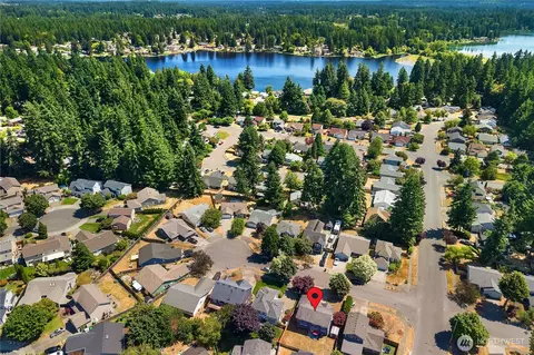 5611 Vincent Ct SE, Lacey, WA 98513