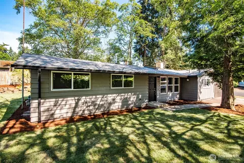 30156 2nd Pl SW, Federal Way, WA 98023