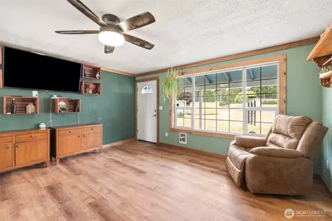 Living - 32 N Evergreen Pl, Sequim, WA 98382 photo 1 of 4