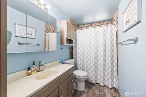 Bath - 32 N Evergreen Pl, Sequim, WA 98382 photo 2 of 2