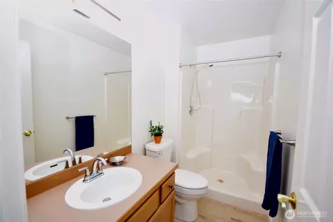 Bath - 71 John Carl Rd, Sequim, WA 98382 photo 4 of 4