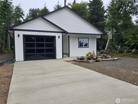502 Chinook Ave SE, Ocean Shores, WA 98569