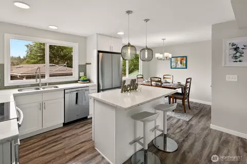 Kitchen - 414 216th St SW, Bothell, WA 98021 photo 1 of 2