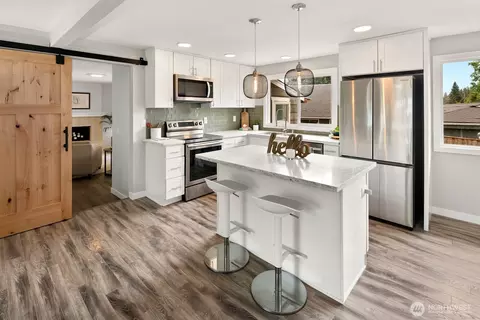 Kitchen - 414 216th St SW, Bothell, WA 98021 photo 2 of 2