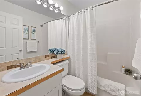 Bath - 13400 Dumas Rd #A3, Mill Creek, WA 98012 photo 1 of 3