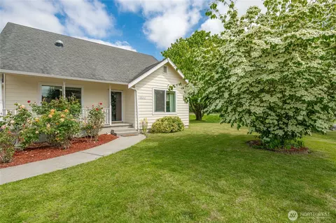 1800 Pine St, Lynden, WA 98264