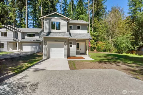 17519 Loop Ln SE, Yelm, WA 98597