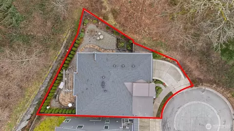View/Area - 599 Viewcrest Dr NW, Issaquah, WA 98027 photo 1 of 2