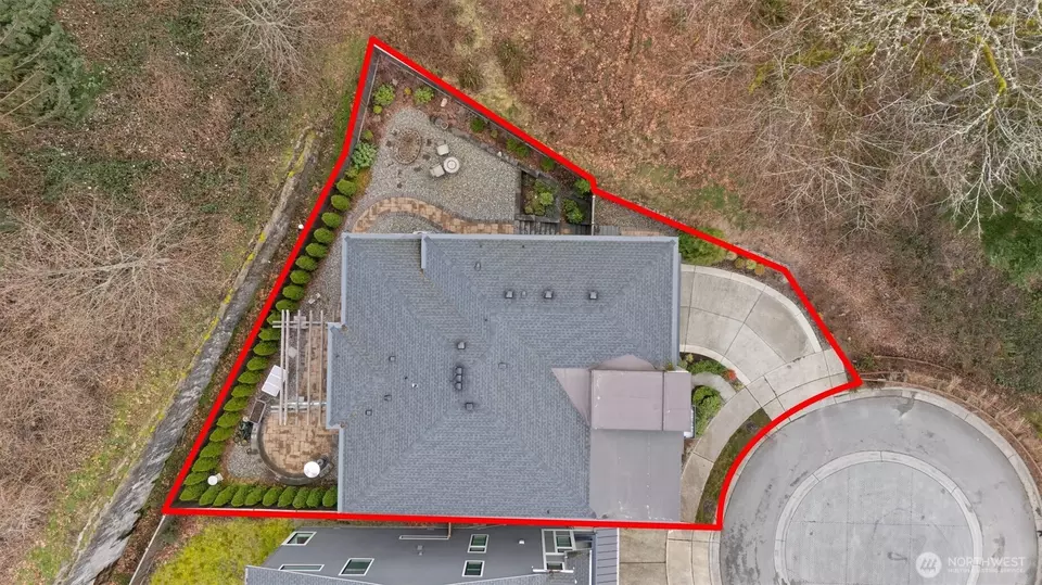 View/Area - 599 Viewcrest Dr NW, Issaquah, WA 98027 photo 1 of 2