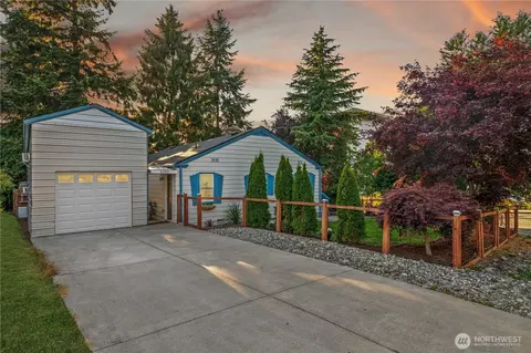 6232 Berkshire Dr, Everett, WA 98203