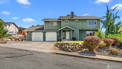 717 S Lexington Pl, East Wenatchee, WA 98802