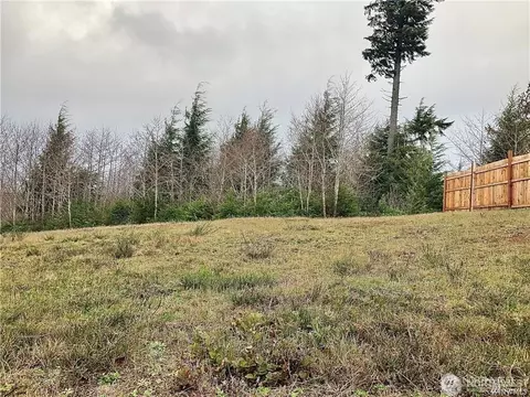 1139 Grays Pointe Ln, Aberdeen, WA 98520