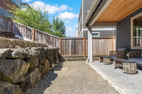 Exterior - 18226 3rd Dr SE, Bothell, WA 98012 photo 4 of 5