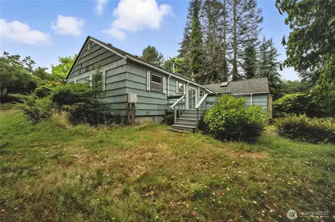 Exterior - 306 E Sr 4, Cathlamet, WA 98612 photo 2 of 2