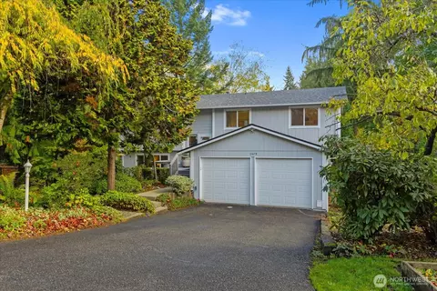 11019 NE 116th St, Kirkland, WA 98034