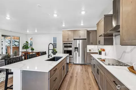 Kitchen - 24319 13th Ave SE #CR21, Bothell, WA 98021 photo 6 of 6