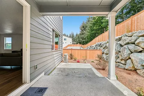 Exterior - 24319 13th Ave SE #CR21, Bothell, WA 98021 photo 3 of 4