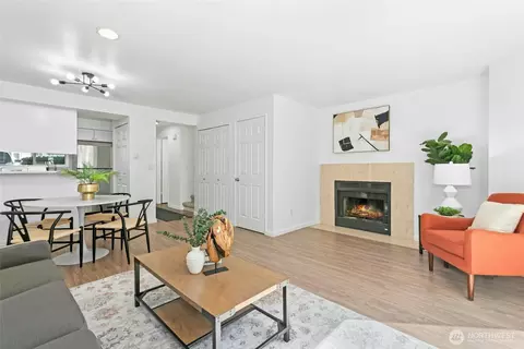 Living - 18910 Bothell Everett Hwy #G3, Bothell, WA 98012 photo 3 of 5