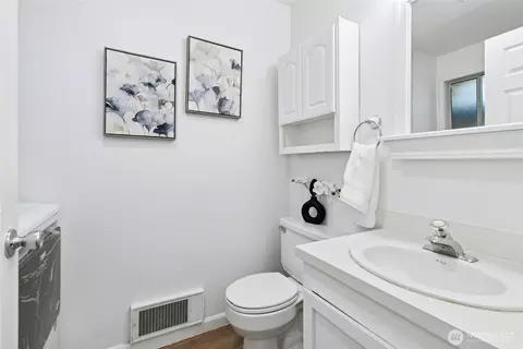 Bath - 18910 Bothell Everett Hwy #G3, Bothell, WA 98012 photo 1 of 3