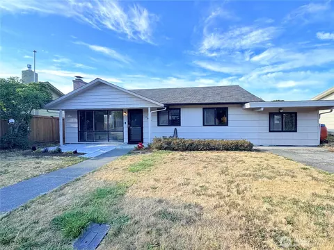 135 W W Frst, Port Angeles, WA 98362