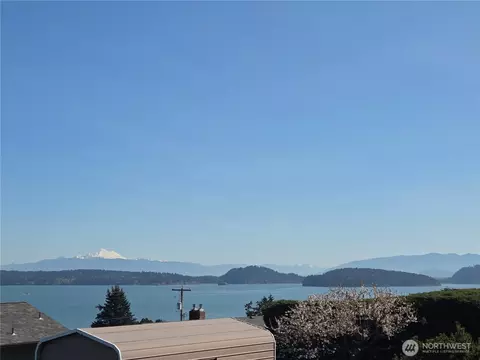 539 Birch St, Oak Harbor, WA 98277
