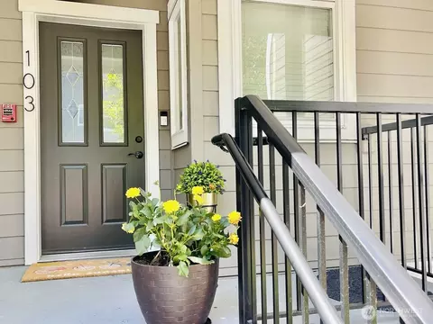 7322 Rainier Ave S #103, Seattle, WA 98118