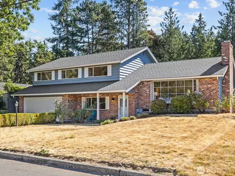10030 44th Ave NE, Seattle, WA 98125