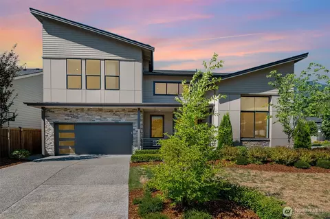 3098 SE 14th St, North Bend, WA 98045
