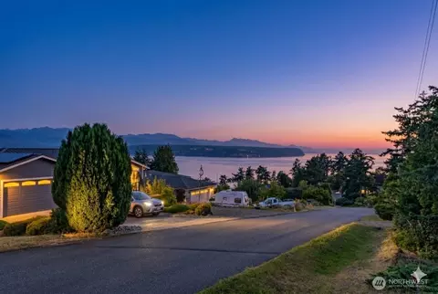 71 Quinault Lp, Port Townsend, WA 98368