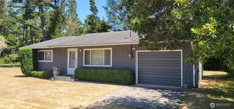 27312 N Pl, Ocean Park, WA 98640