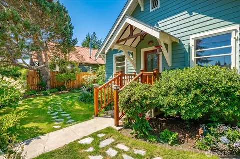 2625 Kulshan St, Bellingham, WA 98225