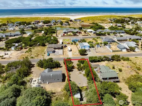 34910 I St, Ocean Park, WA 98640