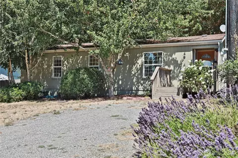 1031 Timber Ln, Freeland, WA 98249