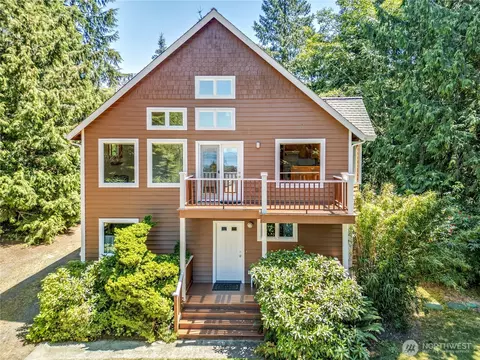 223 Huckleberry Pl, Port Townsend, WA 98368