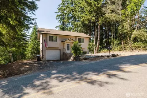 1050 NE Larson Blvd, Belfair, WA 98528