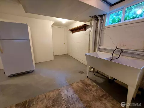 2001 Grand Ave, Everett, WA 98201 photo 26