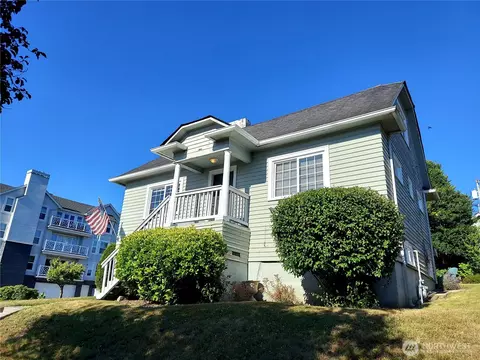 2001 Grand Ave, Everett, WA 98201 photo 2