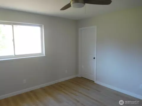 Bedroom - 135 N 3rd Ave, Connell, WA 99326 photo 2 of 6