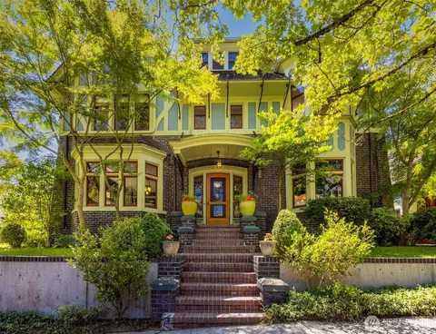 1439 E Ward St, Seattle, WA 98112
