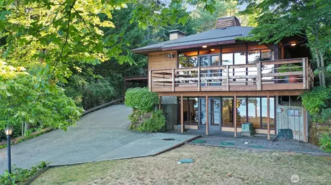 3529 Country Club Dr NW, Olympia, WA 98502