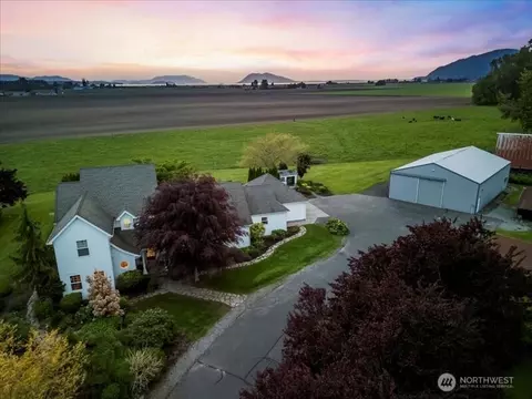 5760 Cedar St, Bow, WA 98232