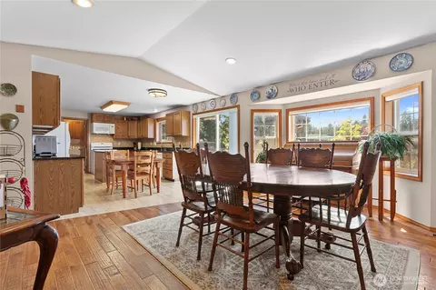 Dining - 108 Dahlquist Ln, Everson, WA 98247 photo 1 of 1