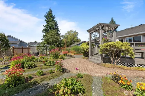 Exterior - 108 Dahlquist Ln, Everson, WA 98247 photo 9 of 17