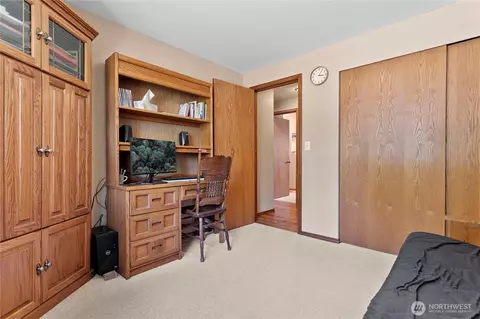 Bedroom - 108 Dahlquist Ln, Everson, WA 98247 photo 3 of 4