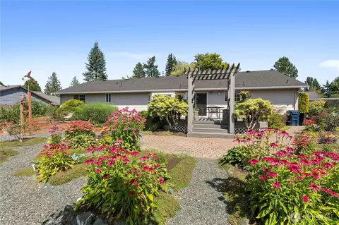Exterior - 108 Dahlquist Ln, Everson, WA 98247 photo 2 of 17